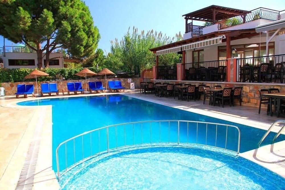 Kriss Otel Ortakent Exterior photo