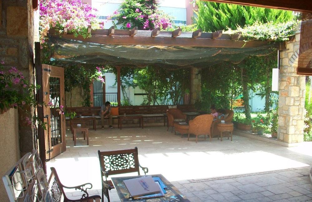 Kriss Otel Ortakent Exterior photo