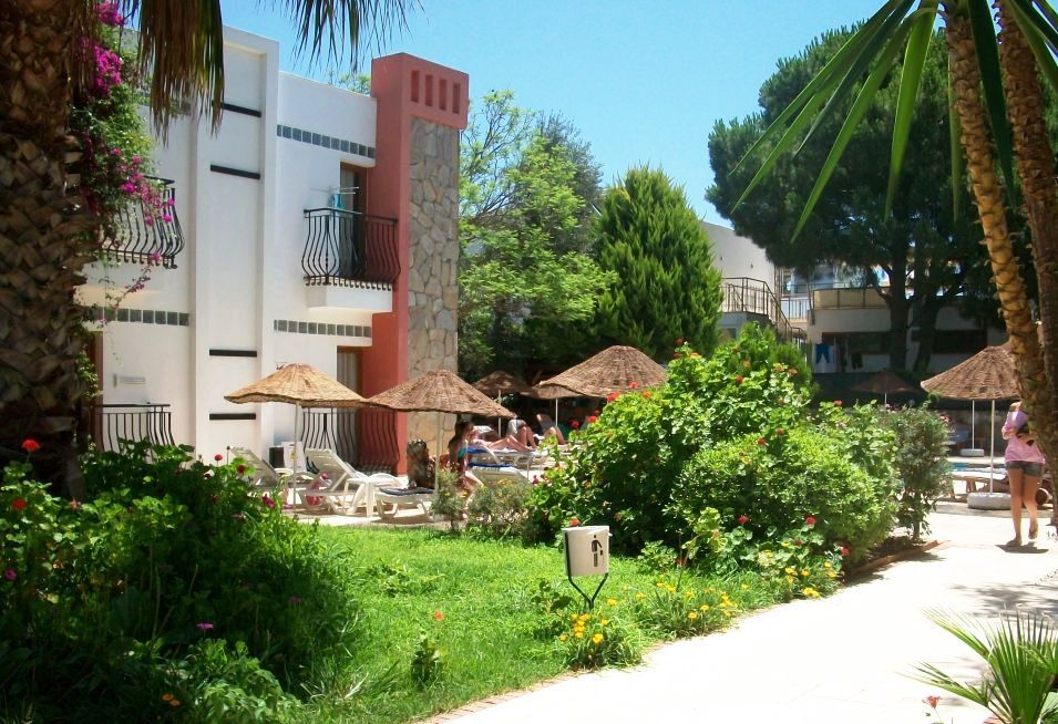 Kriss Otel Ortakent Exterior photo